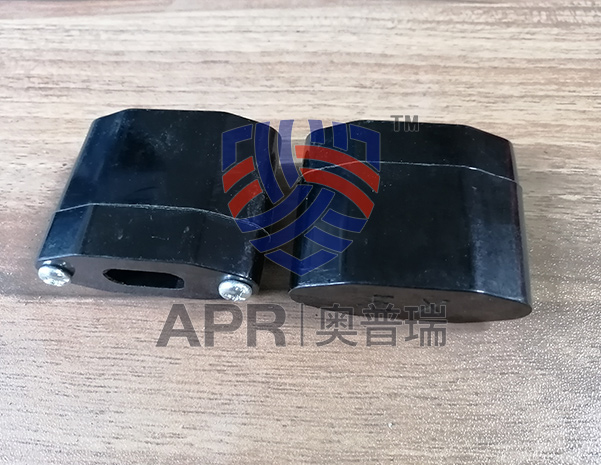 尾端接线盒